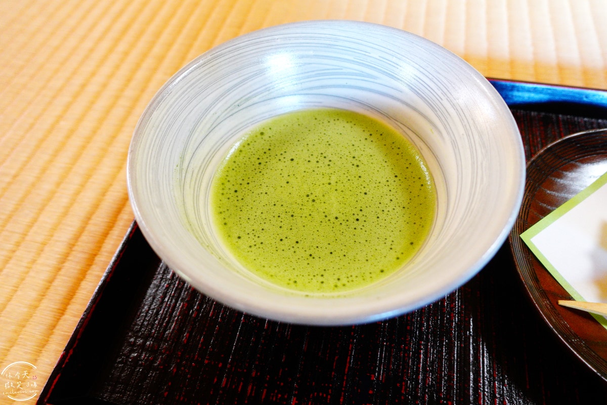 姬路景點推薦∥姬路城參觀完別錯過好古園︱雙樹庵抹茶和菓子與日式庭園療癒體驗分享︱姬路城旁隱藏版日式茶屋︱姬路一日遊景點 - 第40張圖 姬路景點推薦∥姬路城參觀完別錯過好古園︱雙樹庵抹茶和菓子與日式庭園療癒體驗分享︱姬路城旁隱藏版日式茶屋︱姬路一日遊景點