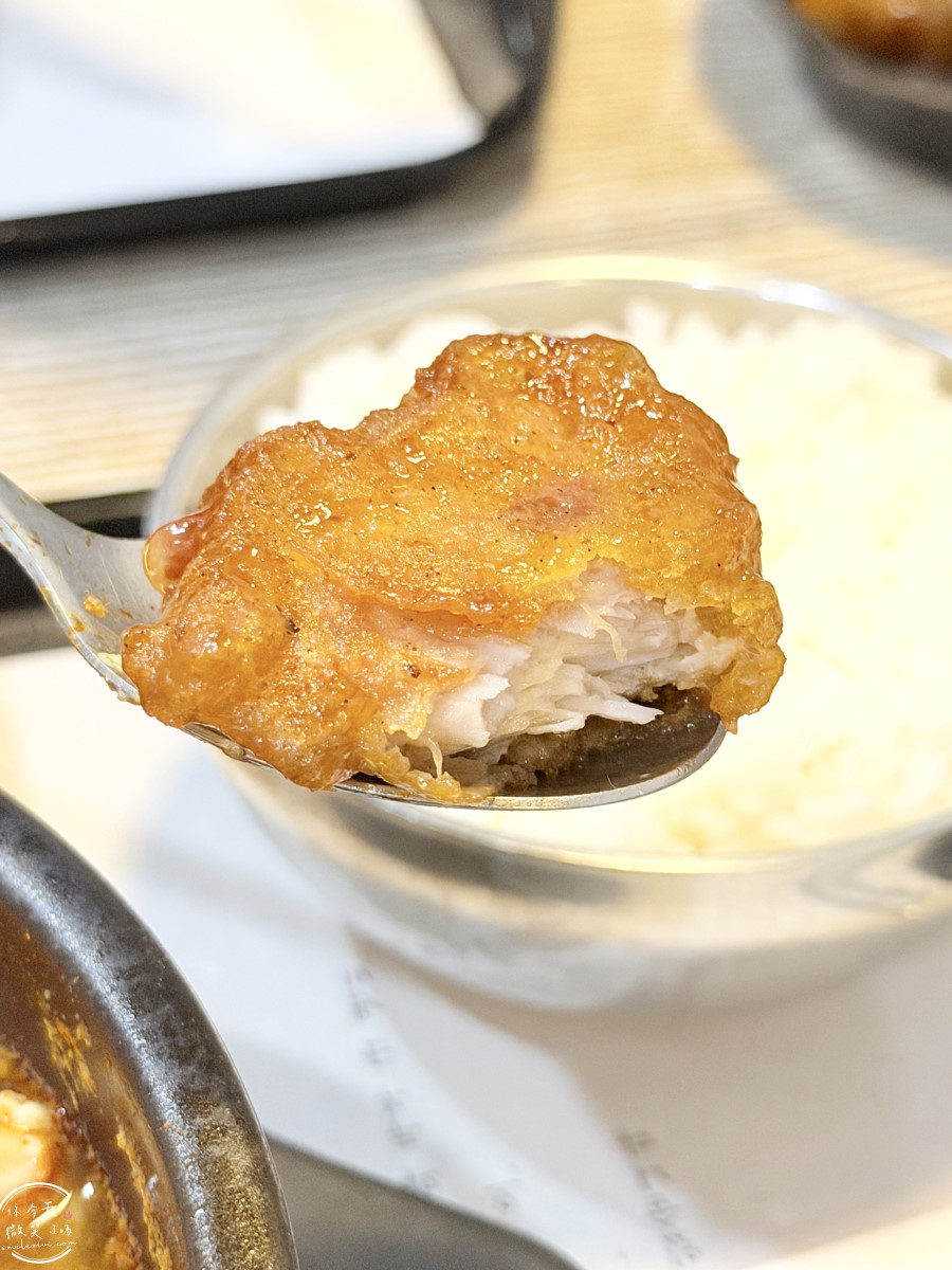 高雄韓式料理∥韓石食堂陽明店,豆腐鍋、柚香醬味炸雞平價又美味︱不收服務費的平價韓式料理︱高雄韓式料理分享 - 第20張圖 高雄韓式料理∥韓石食堂陽明店,豆腐鍋、柚香醬味炸雞平價又美味︱不收服務費的平價韓式料理︱高雄韓式料理分享