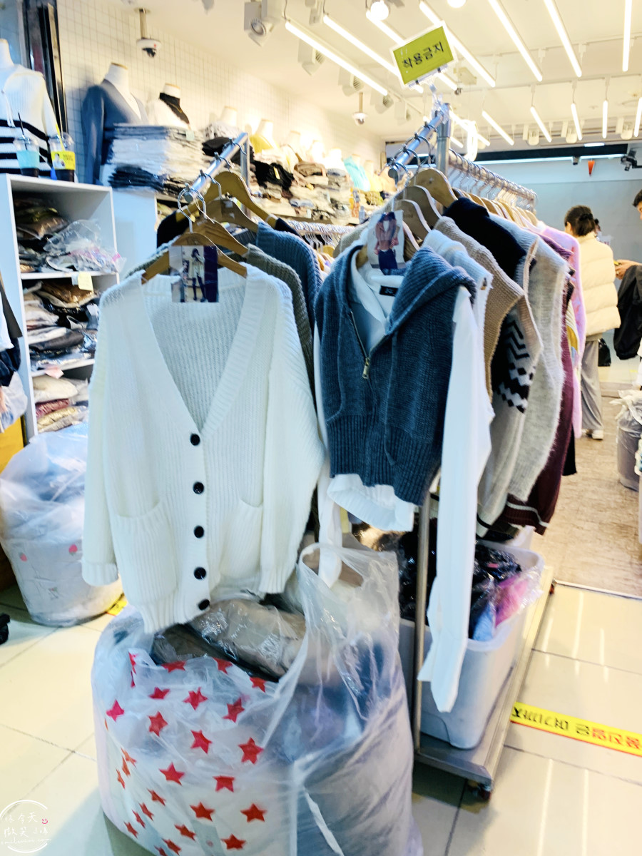 韓國仁川購物推薦∥富平地下街(부평지하상가)服飾、美妝、鞋包一次買齊︱第一次來就愛上的仁川購物天堂,在地人也愛逛的人氣商圈︱富平站 - 第20張圖 韓國仁川購物推薦∥富平地下街(부평지하상가)服飾、美妝、鞋包一次買齊︱第一次來就愛上的仁川購物天堂,在地人也愛逛的人氣商圈︱富平站