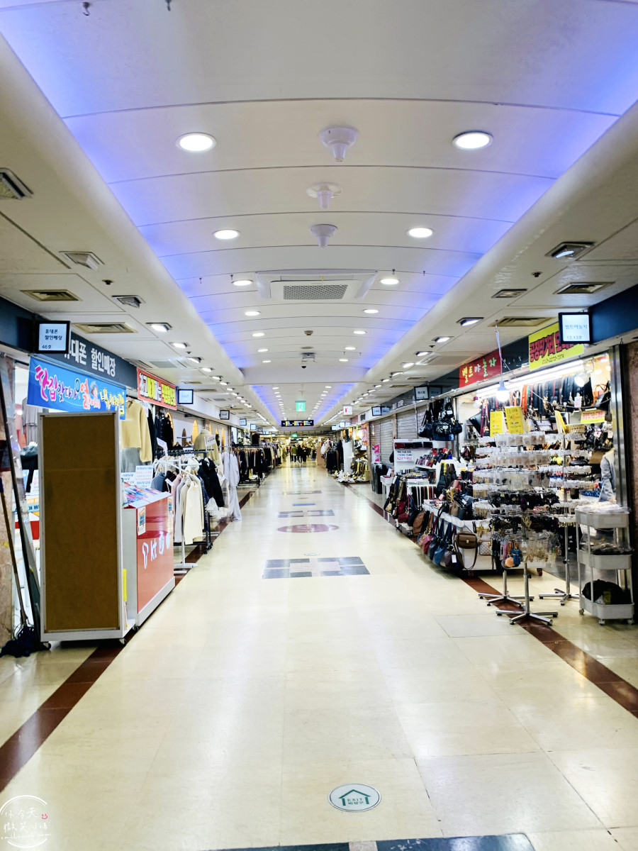 韓國仁川購物推薦∥富平地下街(부평지하상가)服飾、美妝、鞋包一次買齊︱第一次來就愛上的仁川購物天堂,在地人也愛逛的人氣商圈︱富平站 - 第30張圖 韓國仁川購物推薦∥富平地下街(부평지하상가)服飾、美妝、鞋包一次買齊︱第一次來就愛上的仁川購物天堂,在地人也愛逛的人氣商圈︱富平站