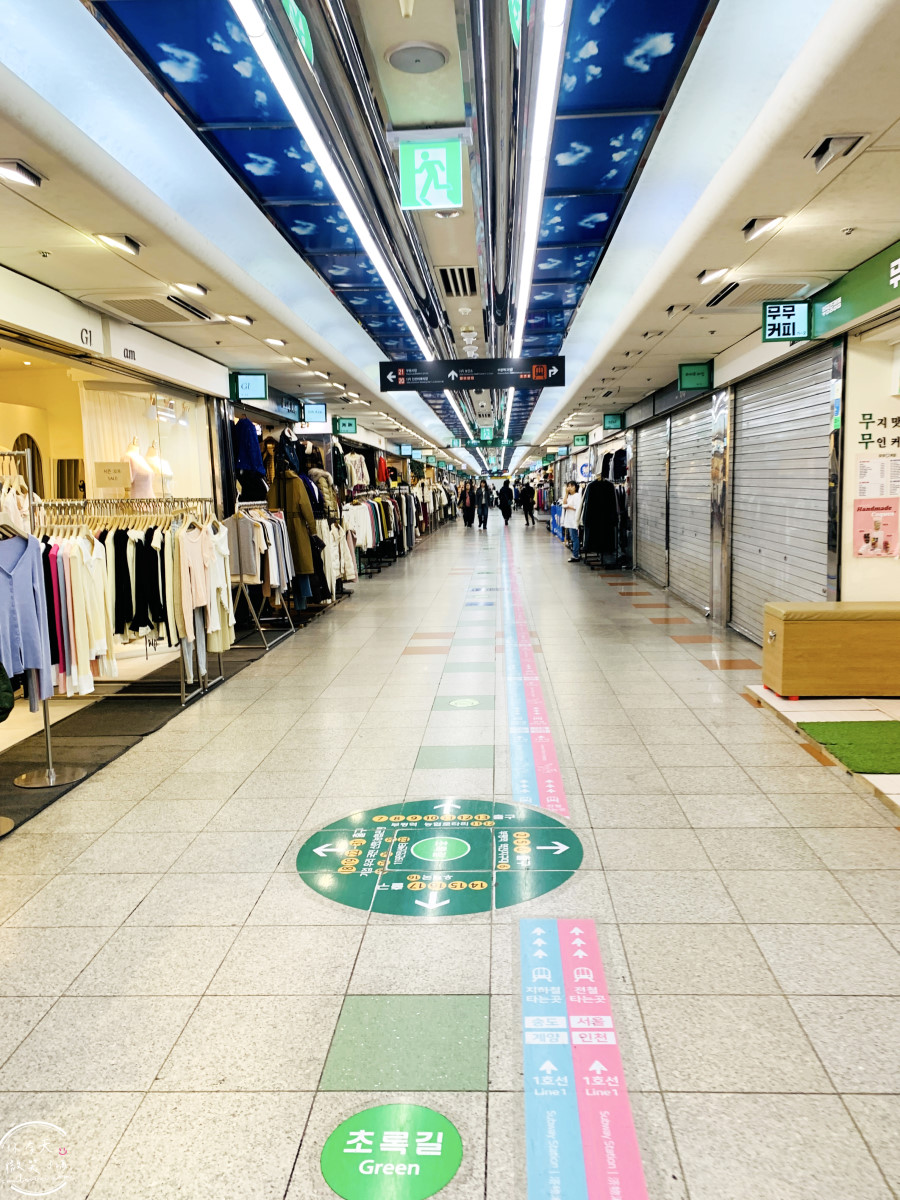 韓國仁川購物推薦∥富平地下街(부평지하상가)服飾、美妝、鞋包一次買齊︱第一次來就愛上的仁川購物天堂,在地人也愛逛的人氣商圈︱富平站 - 第12張圖 韓國仁川購物推薦∥富平地下街(부평지하상가)服飾、美妝、鞋包一次買齊︱第一次來就愛上的仁川購物天堂,在地人也愛逛的人氣商圈︱富平站