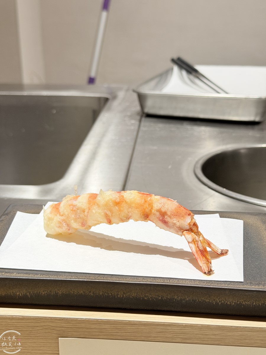 高雄美食必吃∥天婦羅廷板前天婦羅，無菜單料理完整分享｜職人現炸無菜單饗宴，海鮮、蔬菜炸物一次享受｜高雄苓雅區美食，採預約制