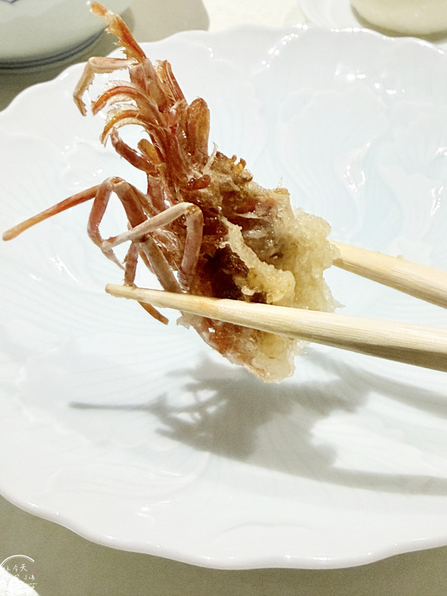 高雄美食必吃∥天婦羅廷板前天婦羅，無菜單料理完整分享｜職人現炸無菜單饗宴，海鮮、蔬菜炸物一次享受｜高雄苓雅區美食，採預約制