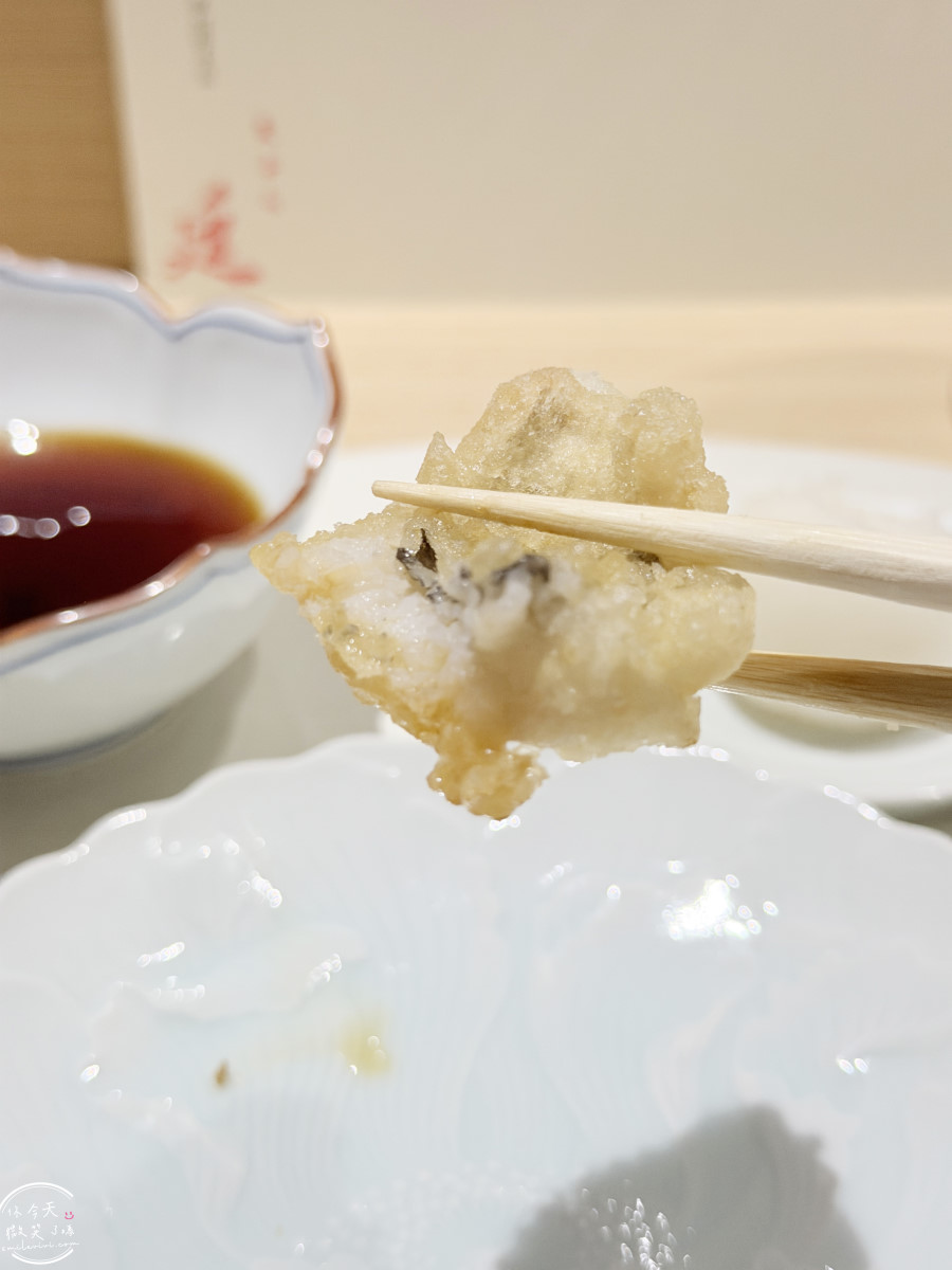 高雄美食必吃∥天婦羅廷板前天婦羅，無菜單料理完整分享｜職人現炸無菜單饗宴，海鮮、蔬菜炸物一次享受｜高雄苓雅區美食，採預約制